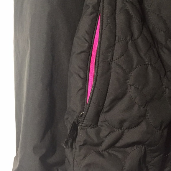 Girls’ North Face Jacket - Picture 4 of 8